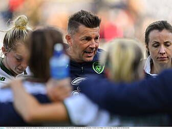 Colin Bell leaves Irish Women'...